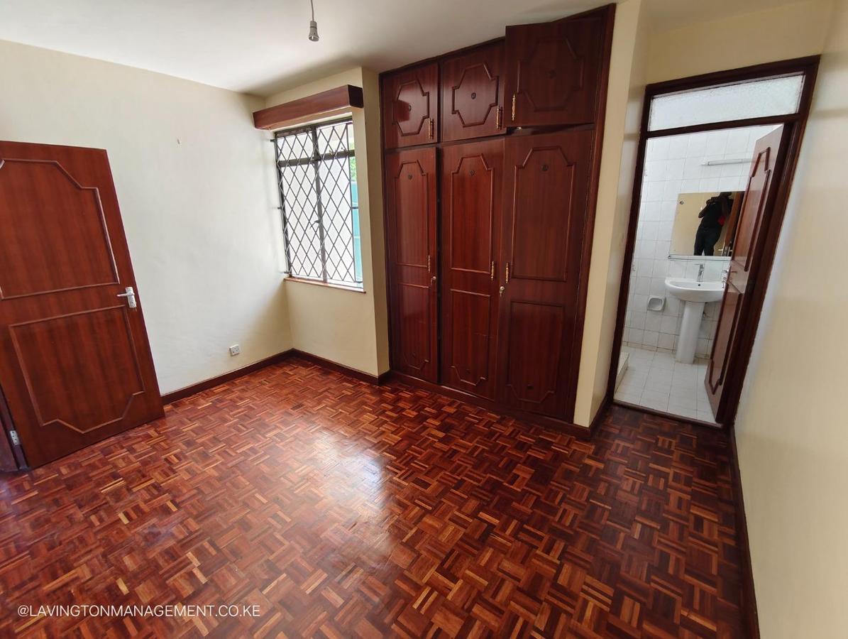 4 Bed Townhouse with En Suite at Lavington Green - 12