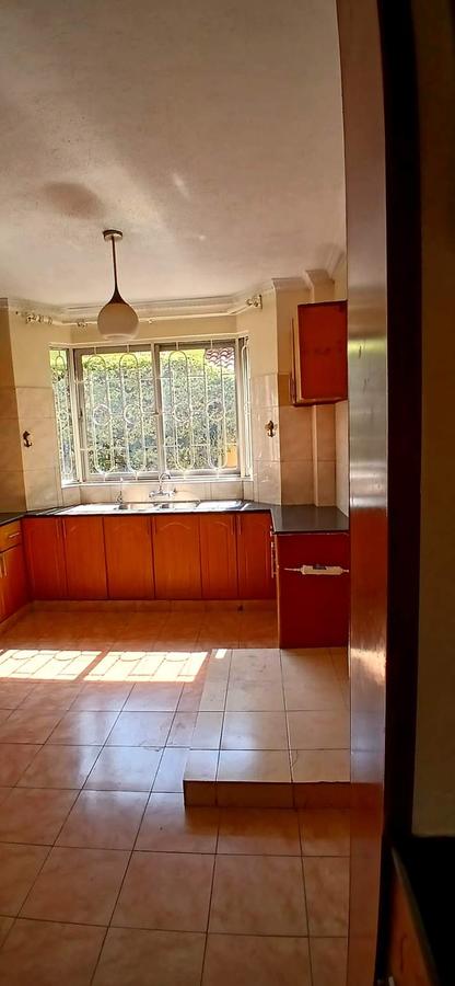 5 Bed Townhouse with En Suite at Nyeri Road - 16