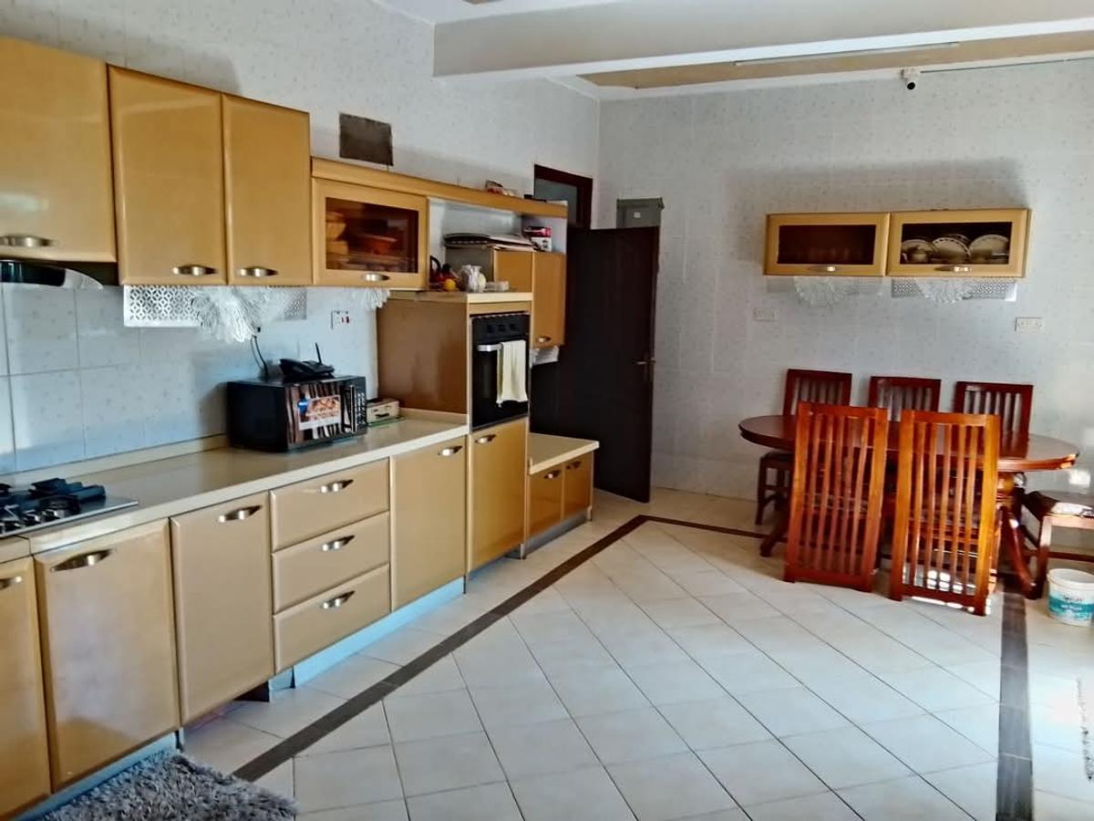 5 Bed House with En Suite in Kitisuru - 14