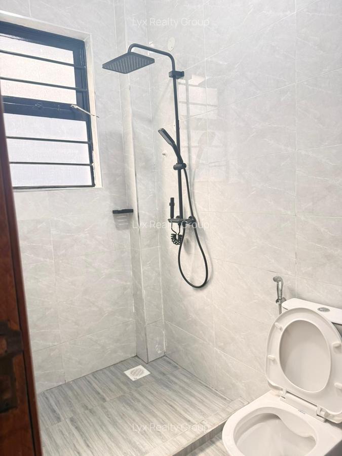 5 Bed Townhouse with En Suite at Ruiru Mugutha - 13