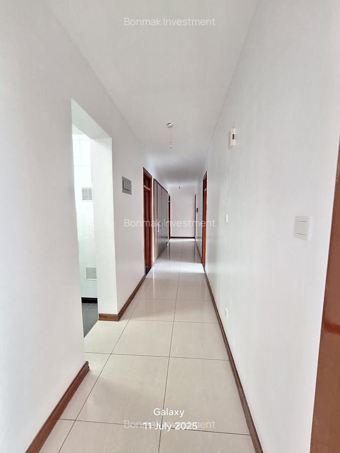 4 Bed Apartment with En Suite at Raphta Road - 8