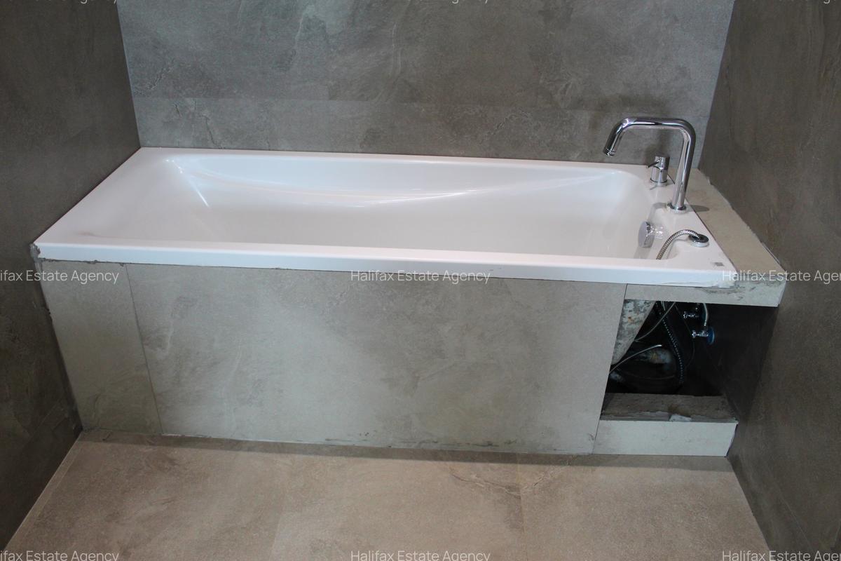 7 Bed Townhouse with En Suite in Kitisuru - 15