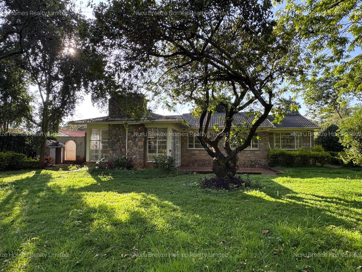 4 Bed House with En Suite in Runda - 1