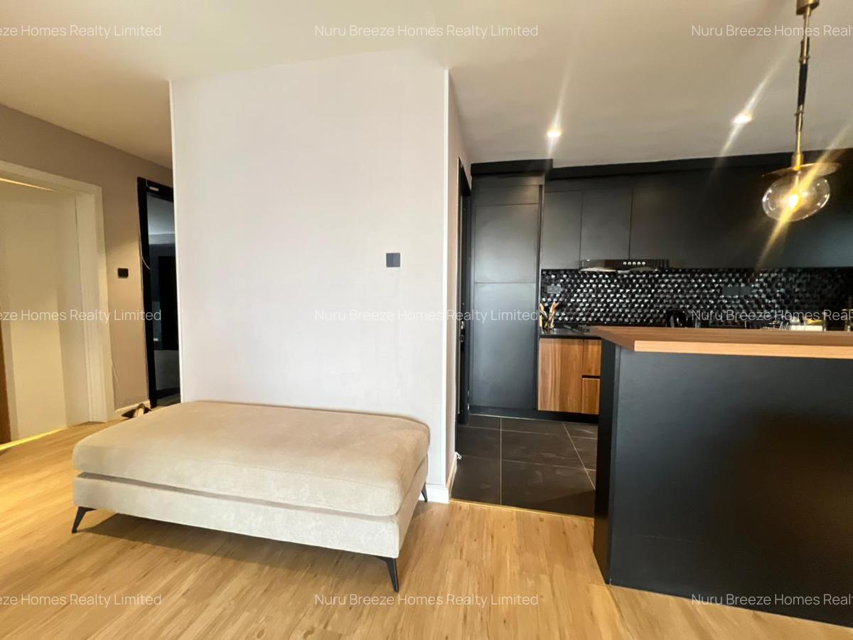 3 Bed Apartment with En Suite in Brookside - 11