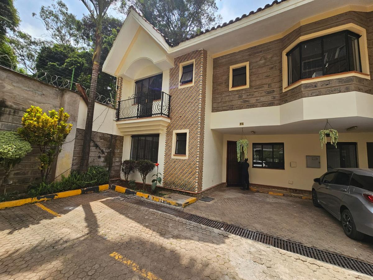 4 Bed Townhouse with En Suite in Spring Valley