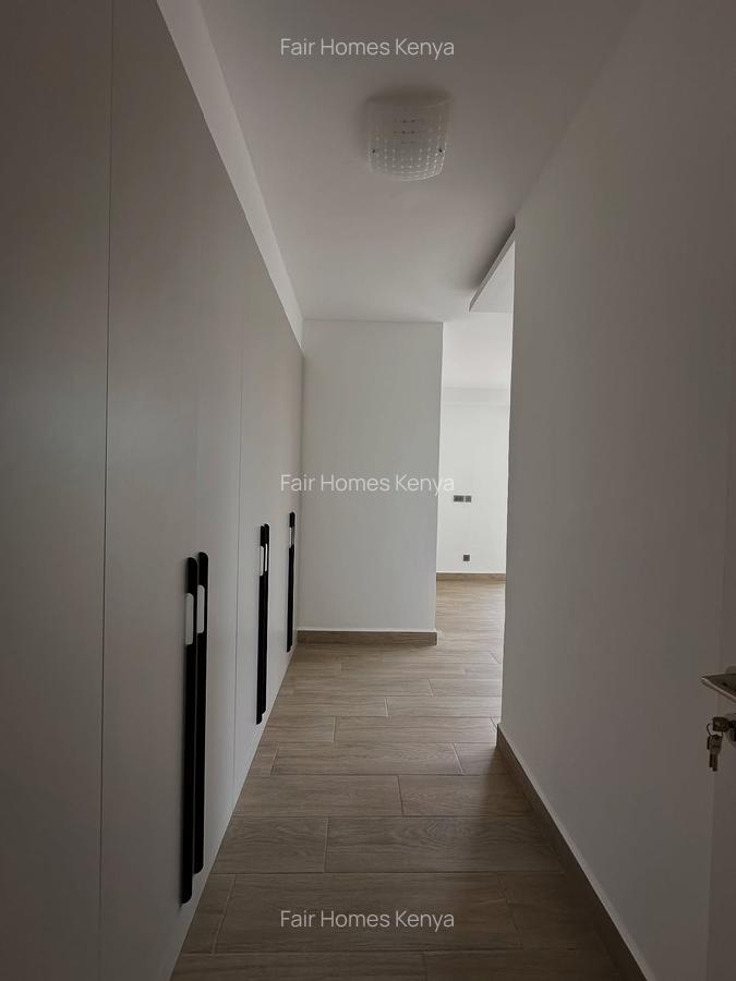 3 Bed Apartment with En Suite at Riverside Drive - 17