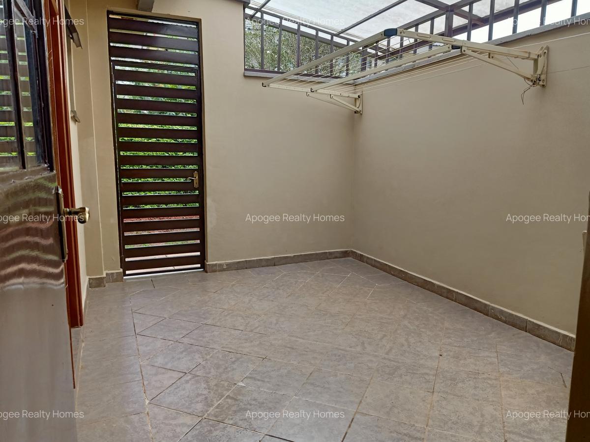 4 Bed House with En Suite at Garden Estate Road - 8