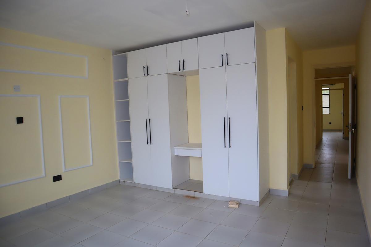 3 Bed House with En Suite at Near Yukos - 13