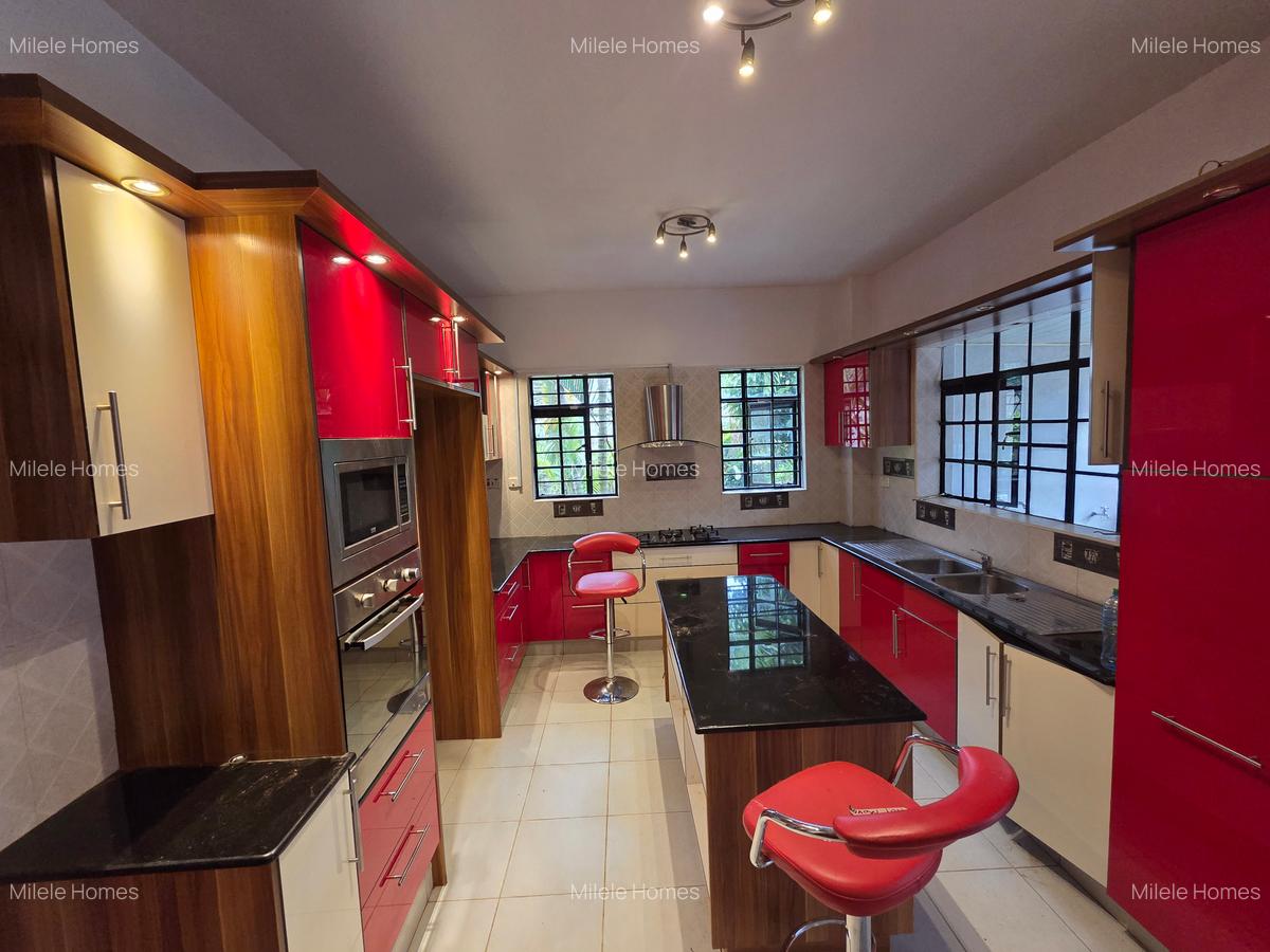 5 Bed Townhouse with En Suite in Kitisuru - 8