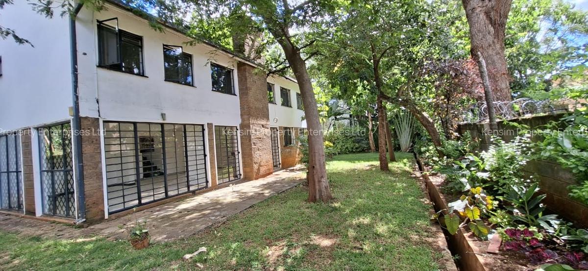 4 Bed Townhouse with En Suite in Lavington - 1