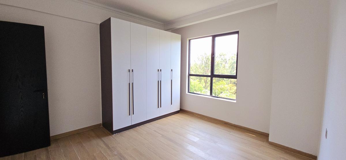 2 Bed Apartment with En Suite at Sports Road - 8