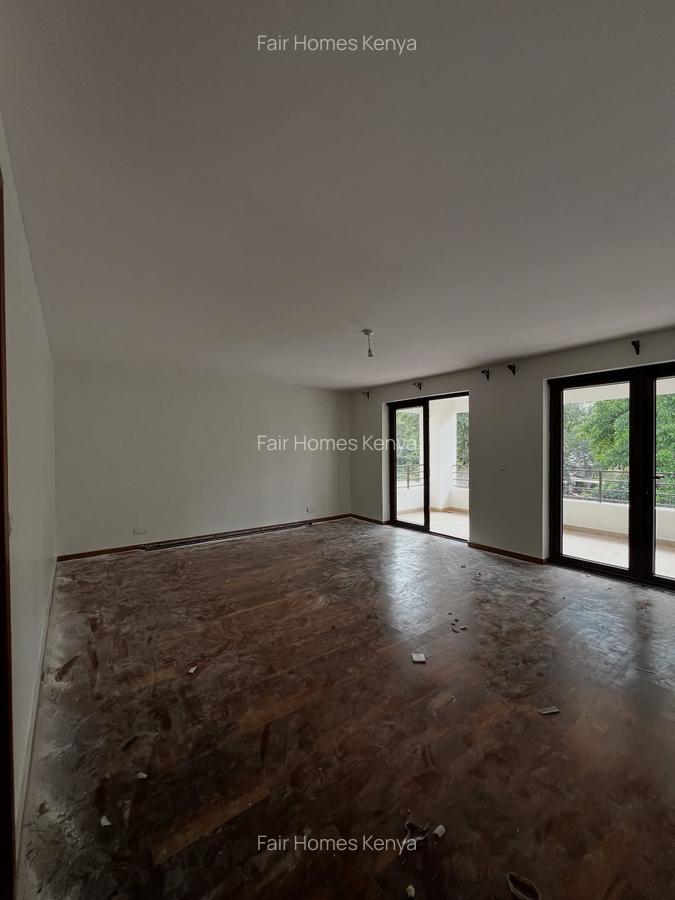 5 Bed Townhouse with En Suite at Lavington Green - 17