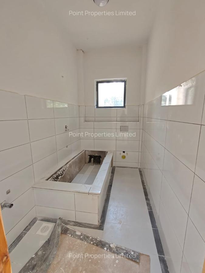 9 Bed Villa with En Suite in Karen - 15