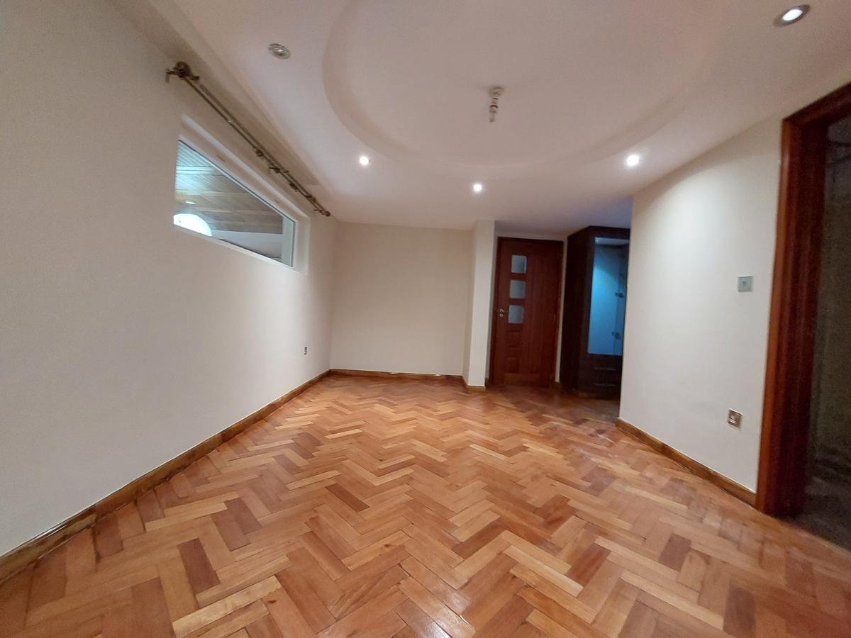 5 Bed Townhouse with En Suite at Convent Drive - 19