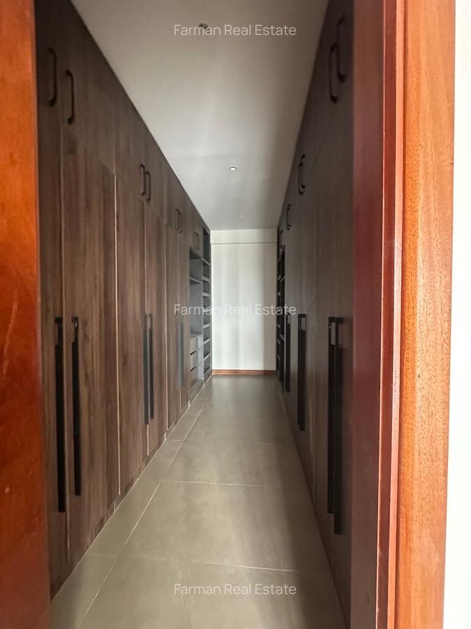 4 Bed Apartment with En Suite in Riverside - 5