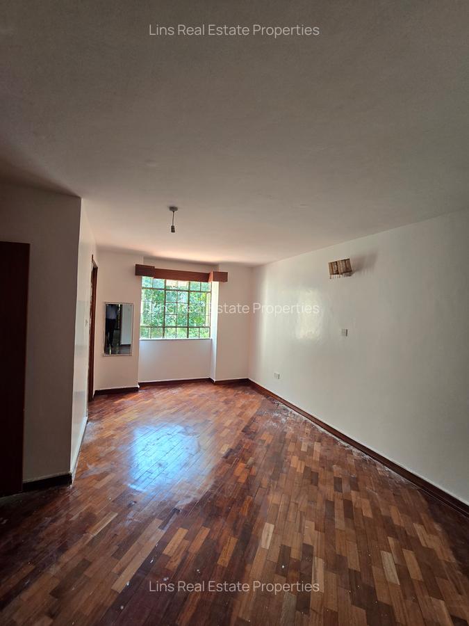 4 Bed Townhouse with En Suite in Lavington - 9