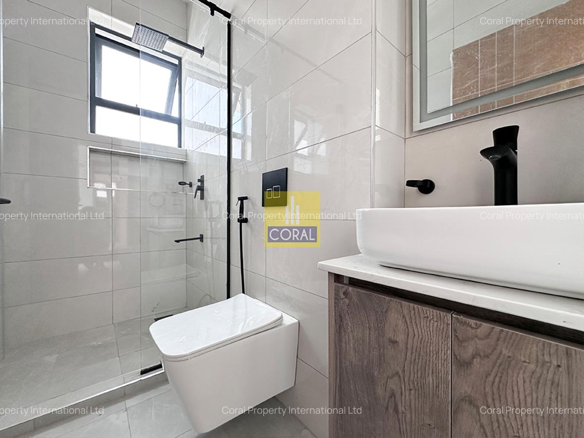 2 Bed Apartment in Brookside - 7
