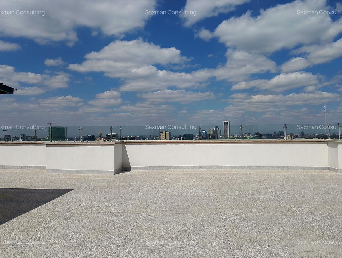 3 Bed Apartment with En Suite in Brookside - 18