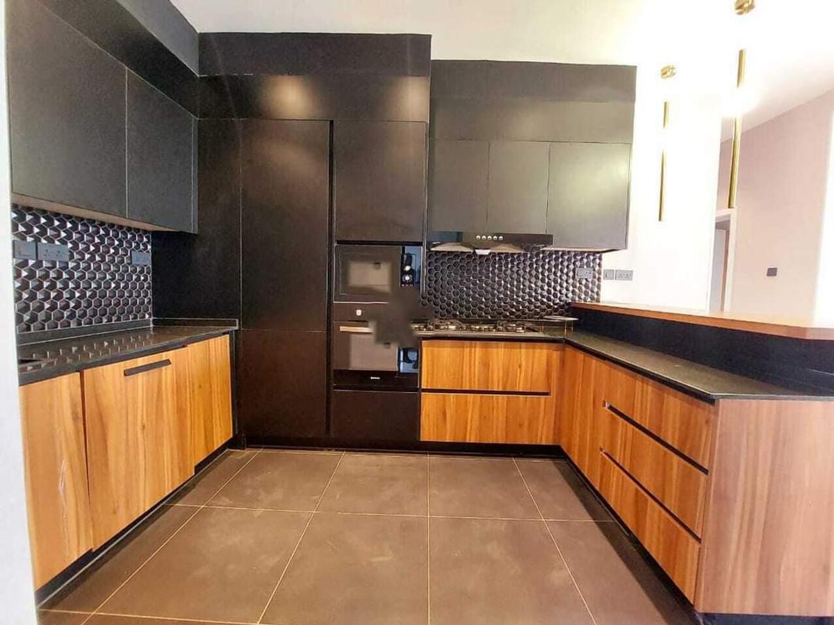 3 Bed Apartment with En Suite in Westlands Area - 9