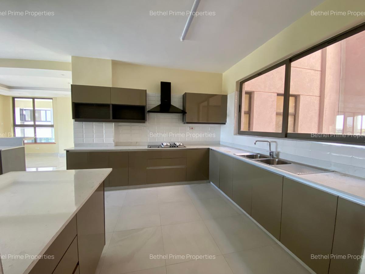 4 Bed Apartment with En Suite in General Mathenge - 12