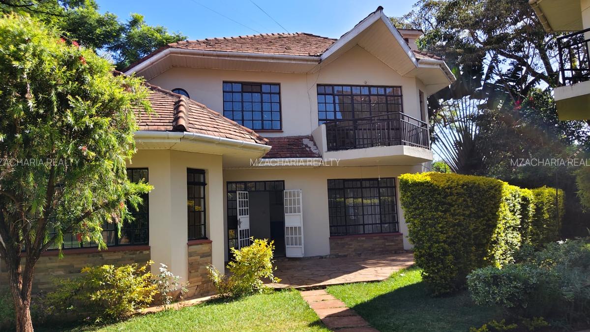 4 Bed House with En Suite in Spring Valley - 16