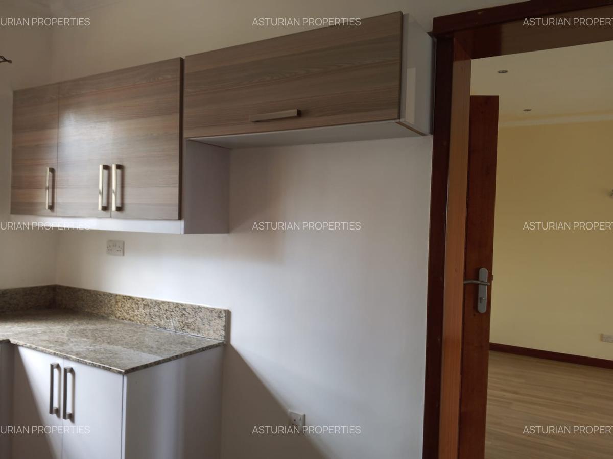 2 Bed Apartment with En Suite in Westlands Area - 16