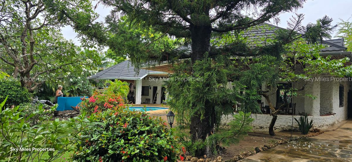 3 Bed Villa with En Suite at Mtwapa La-Marina - 3
