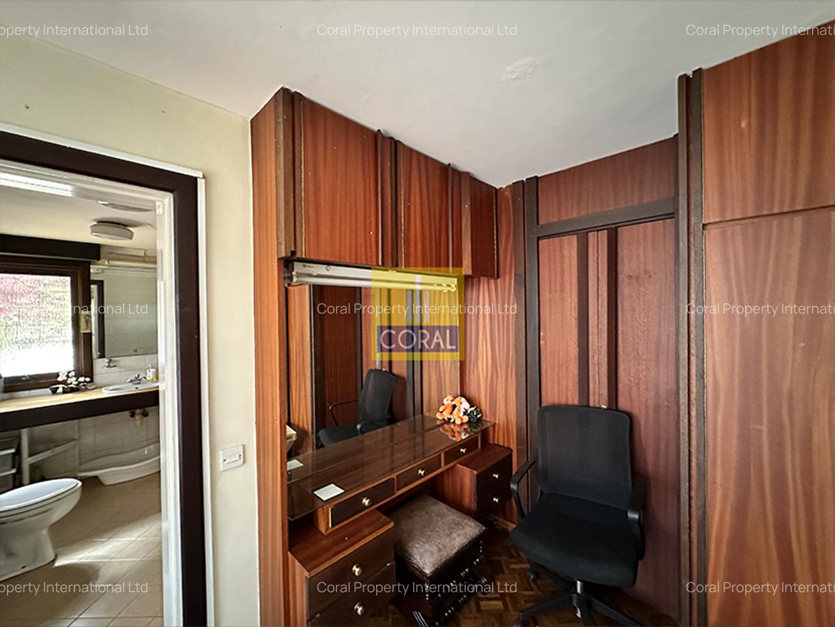 5 Bed House in Runda - 19