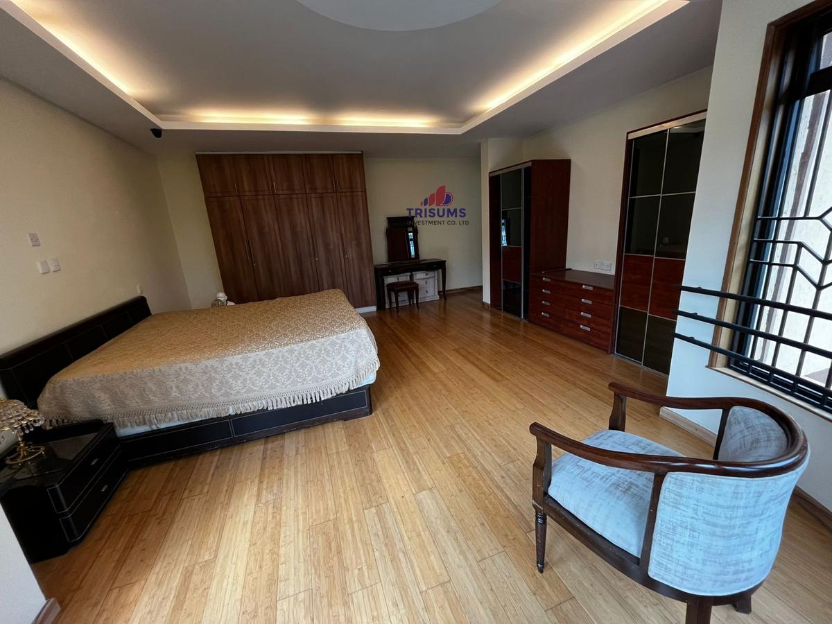 5 Bed House with En Suite at Kyuna - 6