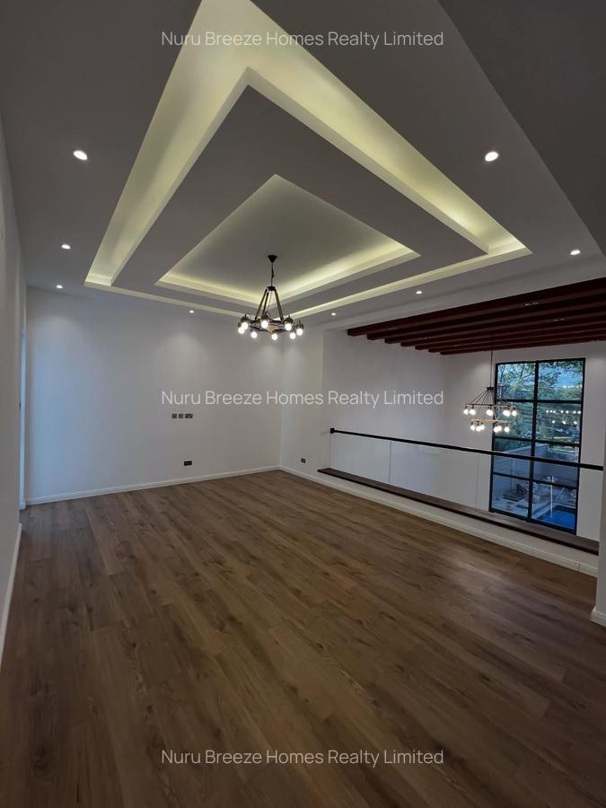 5 Bed Townhouse with En Suite in Lavington - 13