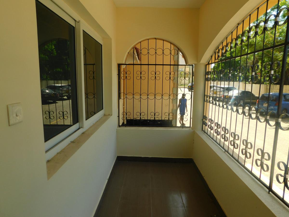 3 Bed Apartment with En Suite in Nyali Area - 3