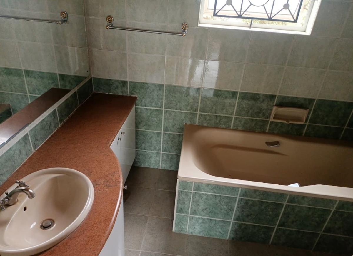 Serviced 3 Bed Apartment with En Suite in Kilimani - 6