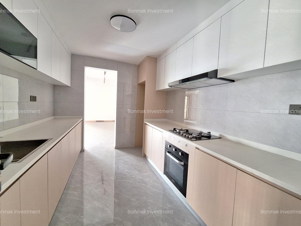 2 Bed Apartment with En Suite at Riverside Drive - 8