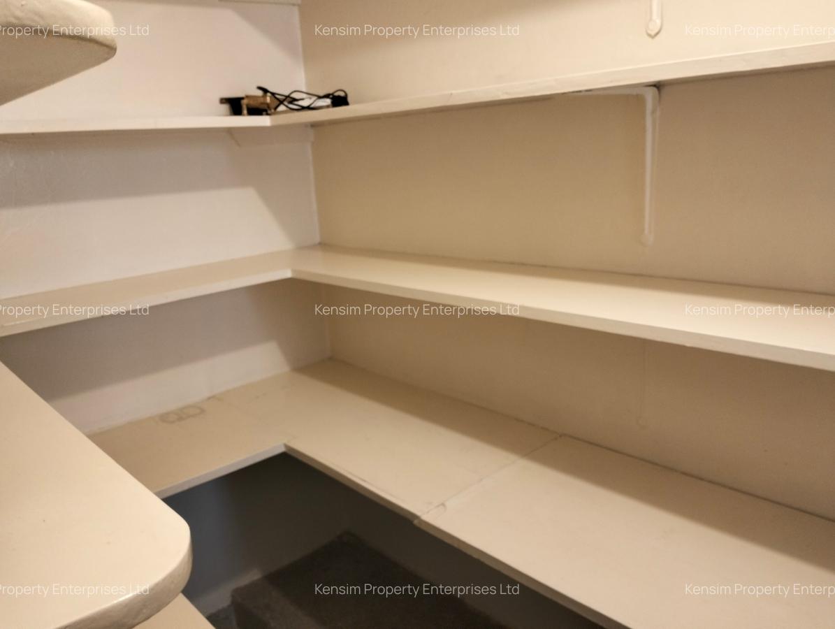 4 Bed Townhouse with En Suite in Kilimani - 12