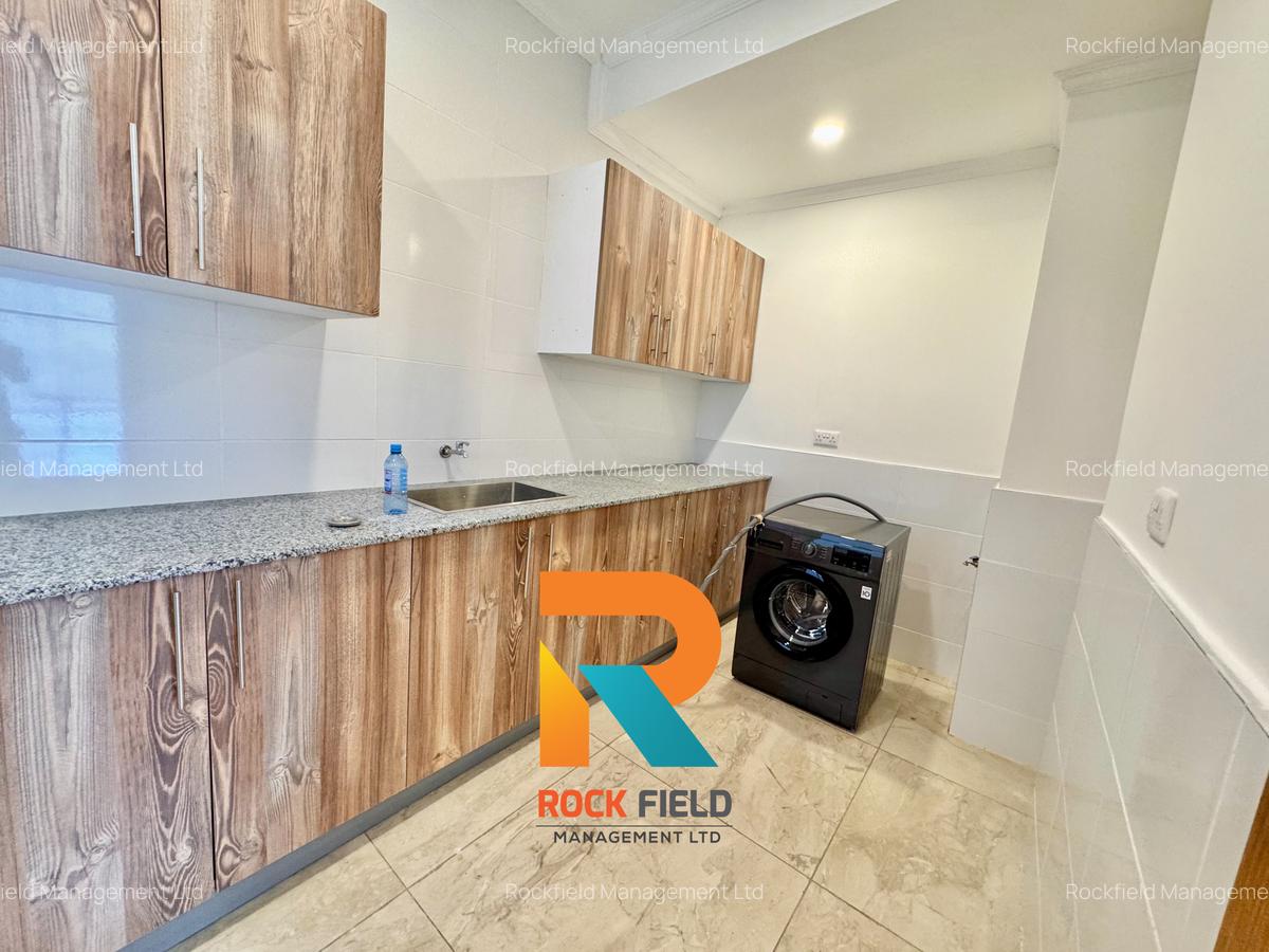 2 Bed Apartment with En Suite in Parklands - 9