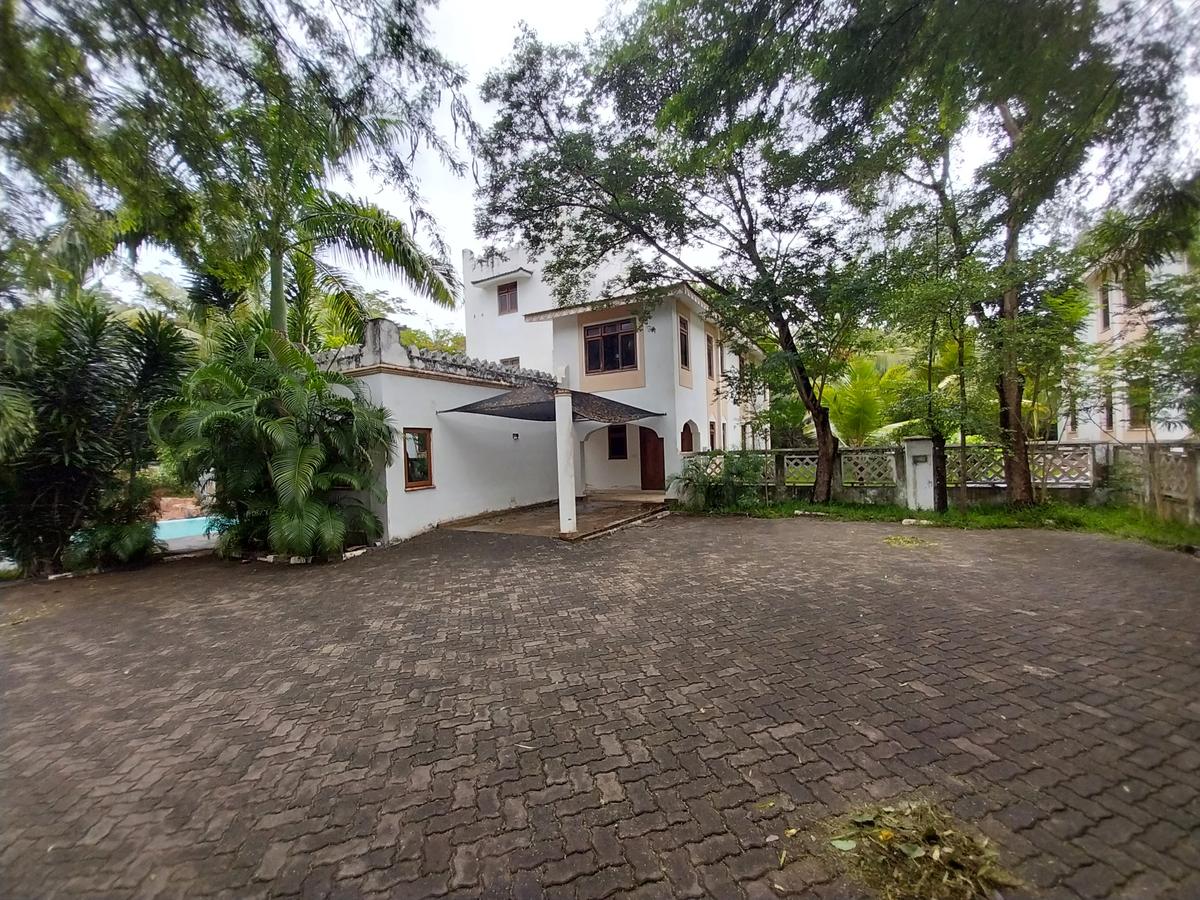 4 Bed House with En Suite at Nyali - 4