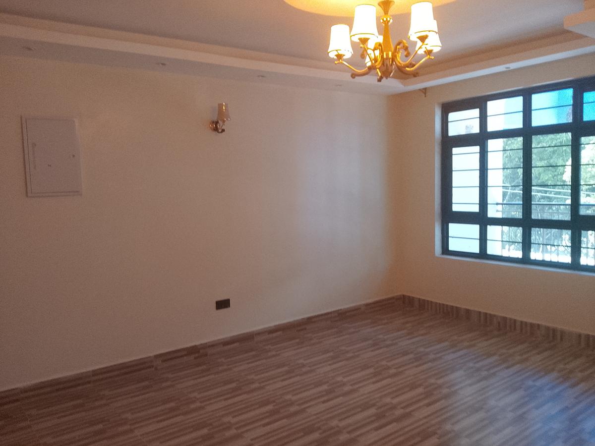 5 Bed Townhouse with En Suite at Karen - 16