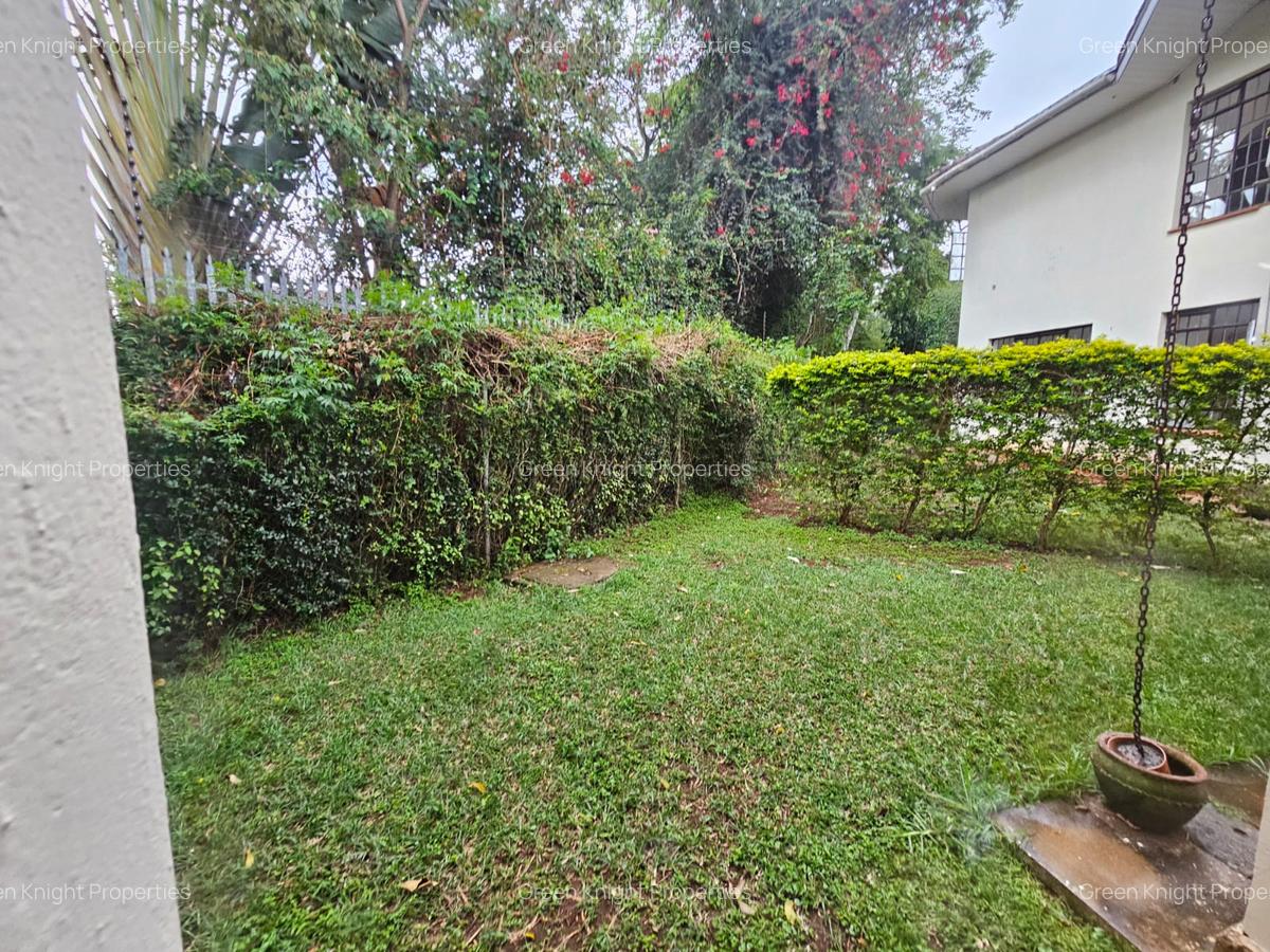 4 Bed Townhouse with En Suite in Spring Valley - 11