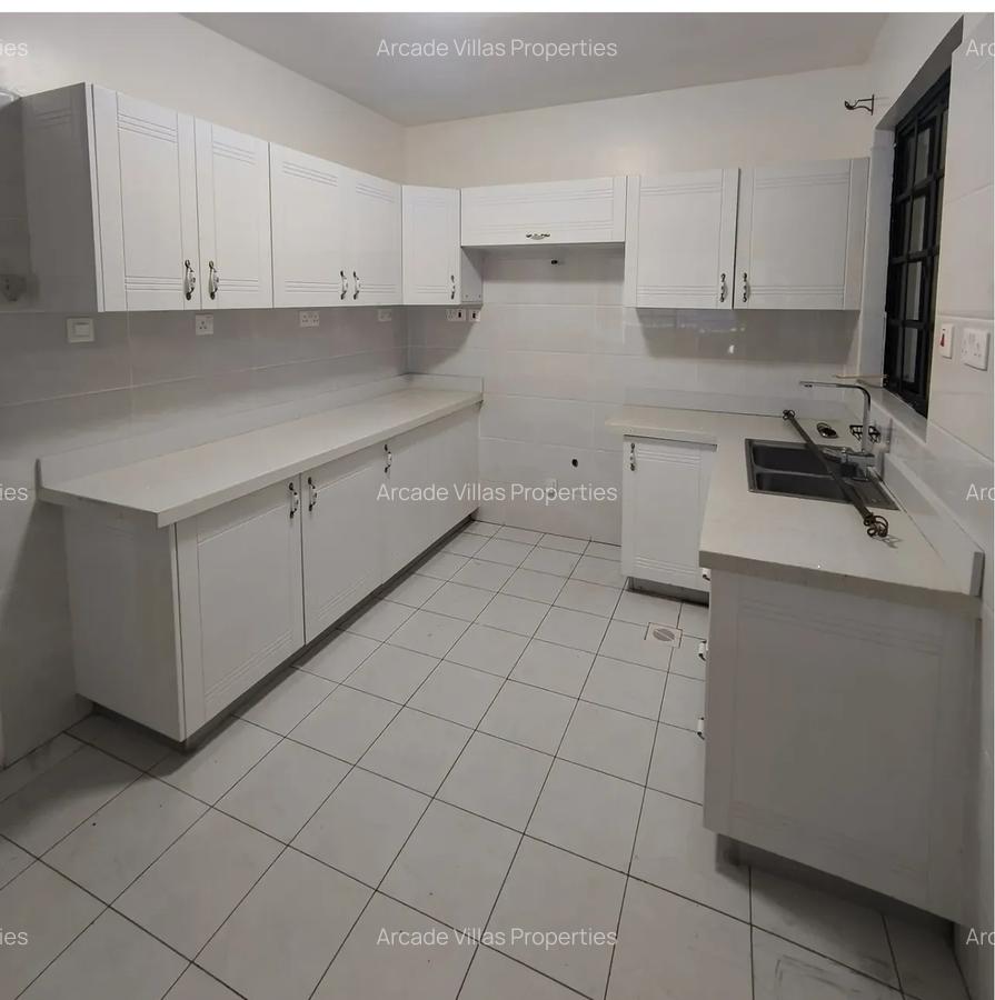 2 Bed Apartment with En Suite in Kileleshwa - 3