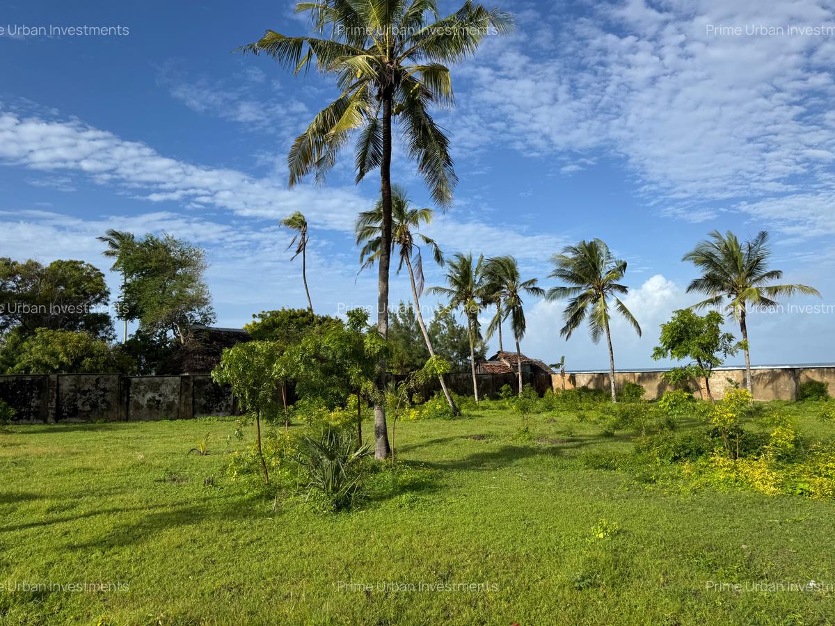 Land in Kikambala - 11