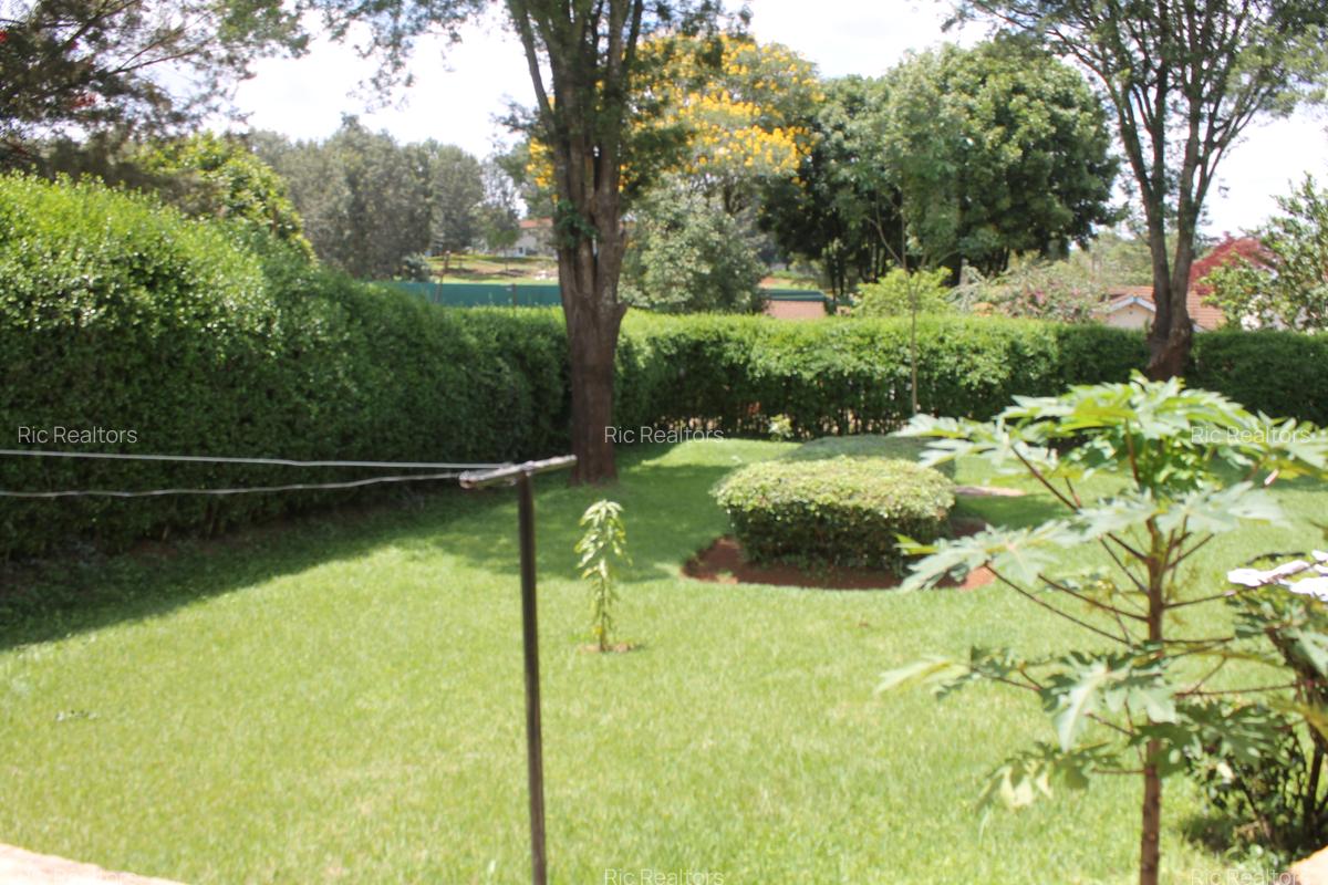 1 Bed House with En Suite at Loresho - 2