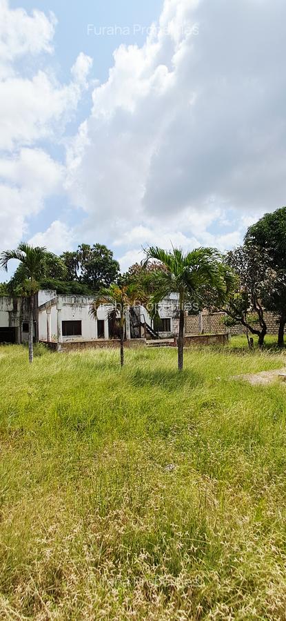 3 Bed Villa with En Suite at Malindi - 12