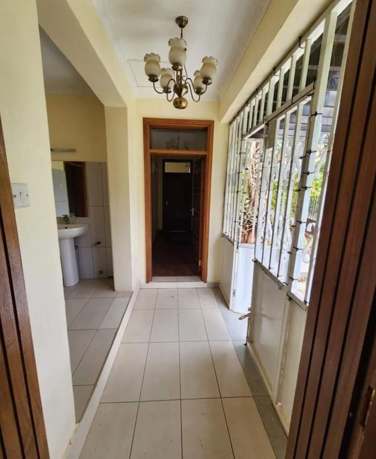2 Bed House with En Suite in Karen - 9