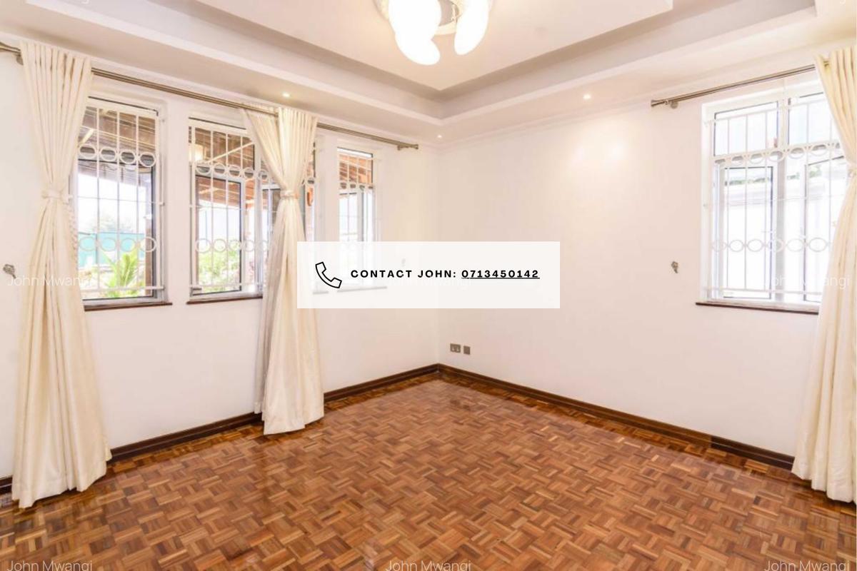 5 Bed Villa with En Suite in Runda - 11