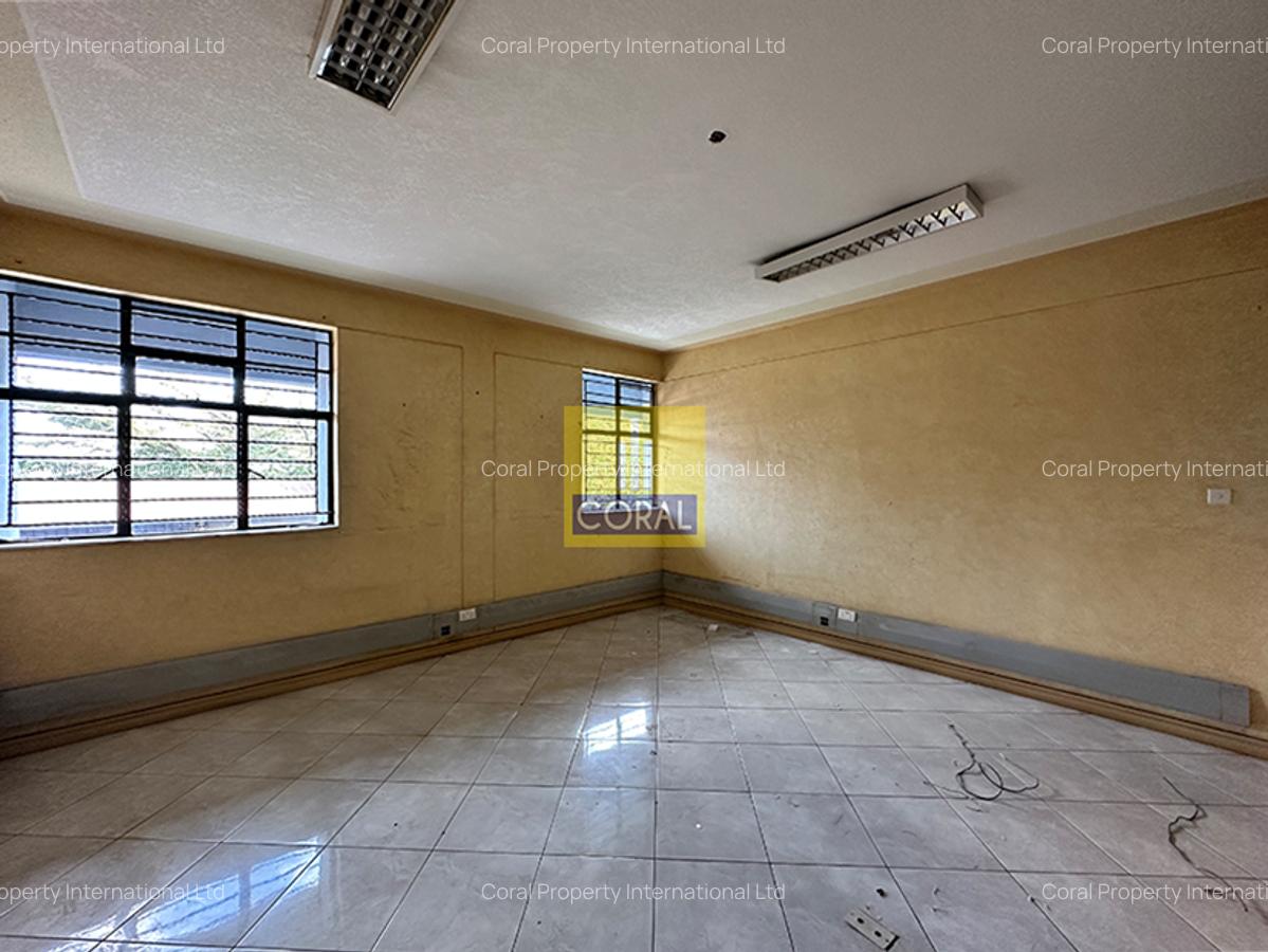 9,200 ft² Office in Mombasa Road - 2