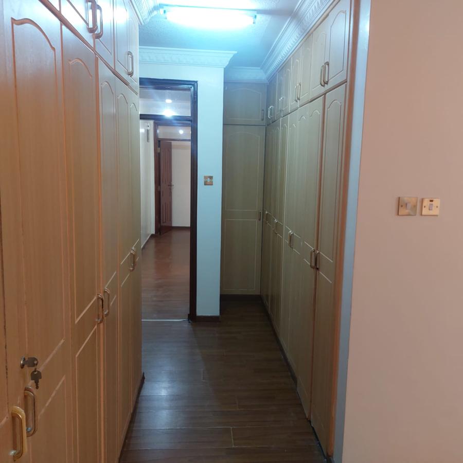 Serviced 3 Bed Apartment with En Suite in Kileleshwa - 12