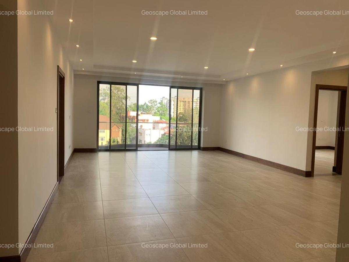 3 Bed Apartment with En Suite in Westlands Area - 11