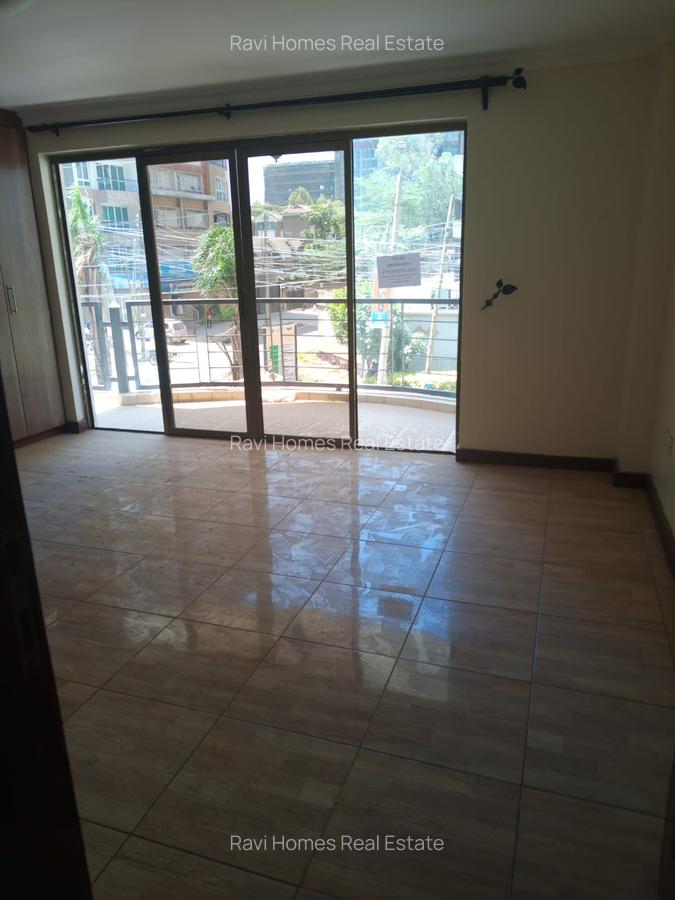 4 Bed Apartment with En Suite in Kilimani - 20