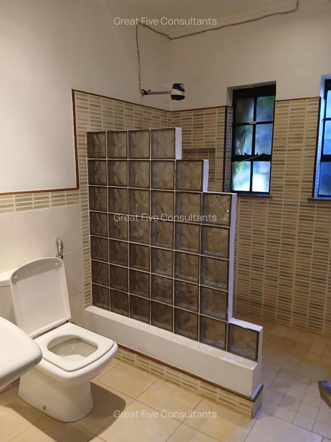 4 Bed Villa with En Suite in Runda - 17