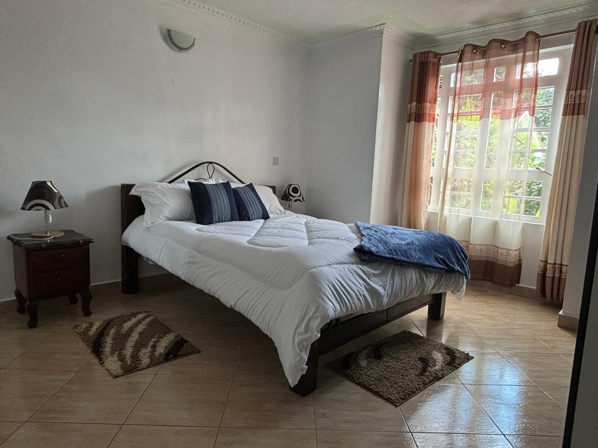 Serviced 2 Bed Apartment with En Suite in Runda - 15